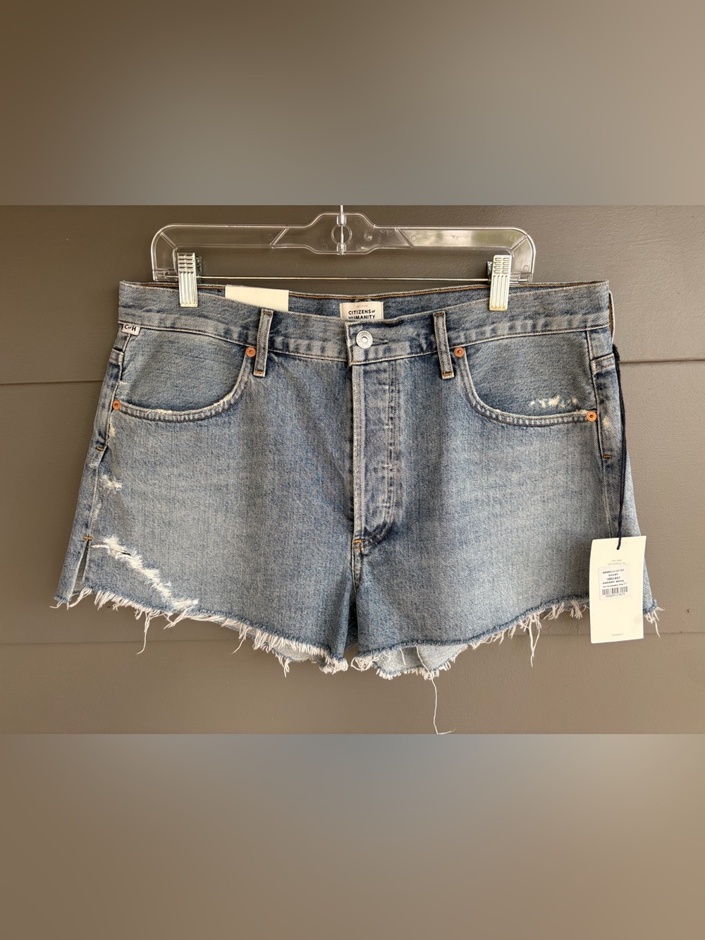 NWT Citizens of Humanity Annabelle Cut-Off Denim Shorts